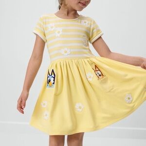 Little Sleepies Bluey Garden Games Yellow Patch Pocket Dress size 10 NWT